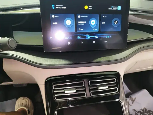 BYD Qin PLUS — Фото автомобиля 12