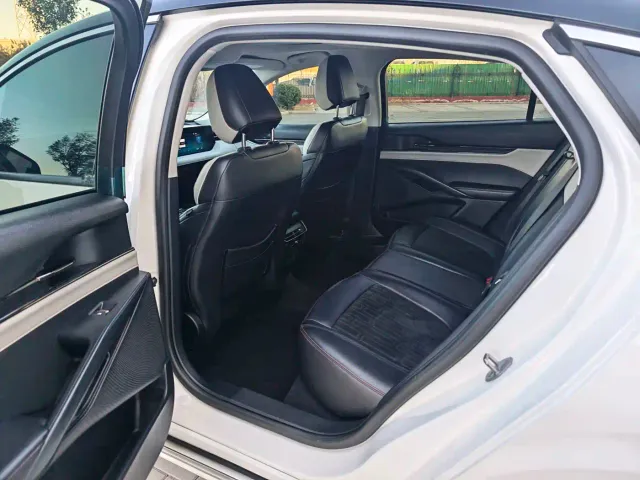 Ford Mondeo — Фото автомобиля 5