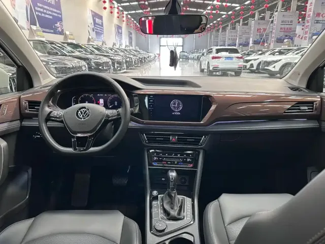 Volkswagen Tharu — Фото автомобиля 18