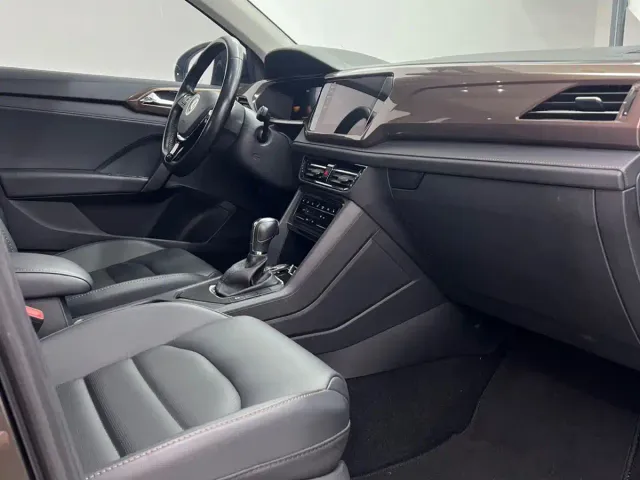 Volkswagen Tharu — Фото автомобиля 11