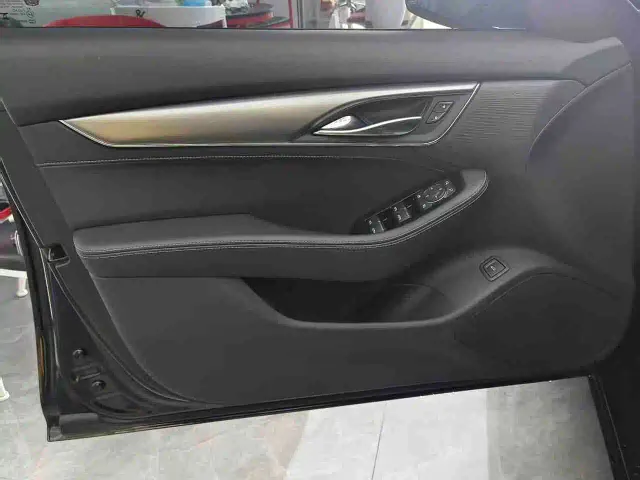Cadillac CT5 — Фото автомобиля 6