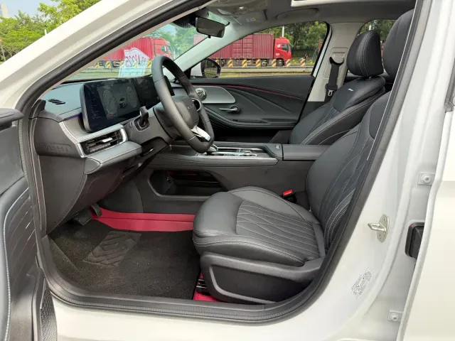 Chery Arrizo 8 — Фото автомобиля 4