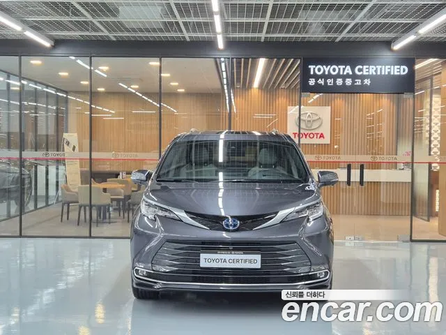 Toyota Sienna 4th Gen — Фото автомобиля 3