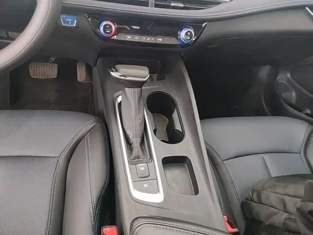 Buick Velite 6 — Фото автомобиля 13