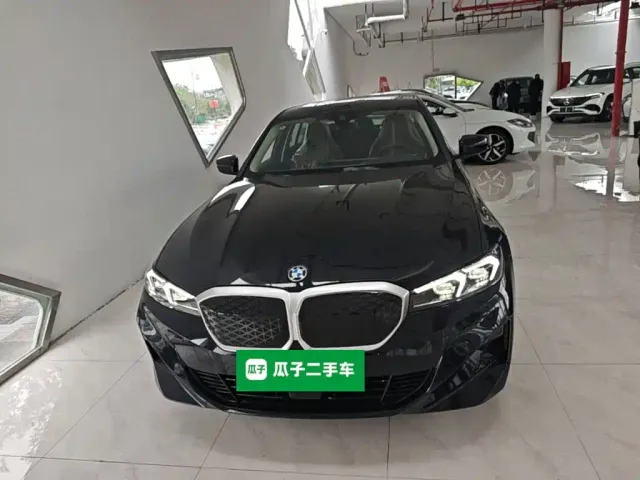 BMW i3 — Фото автомобиля 2