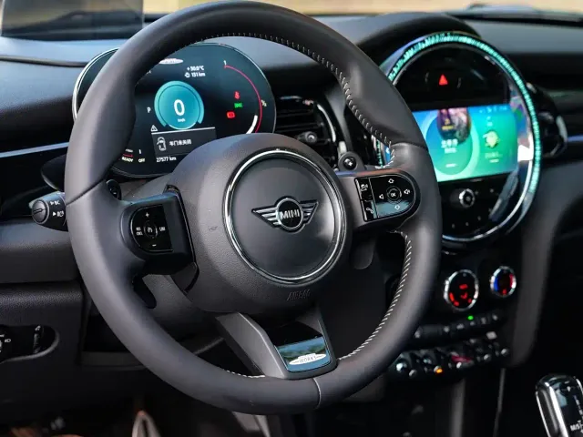 MINI John Cooper Works — Фото автомобиля 8