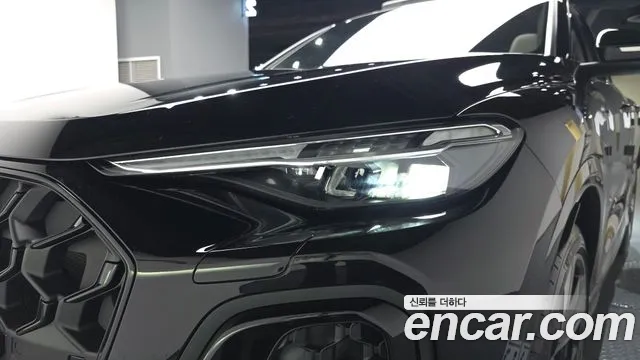 Audi Q5 45 TFSI quattro S Line — Фото автомобиля 21