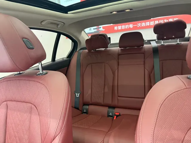 BMW 3 Series — Фото автомобиля 11