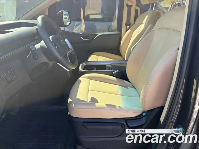 Hyundai Staria — Фото автомобиля 13