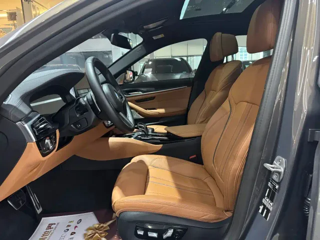 BMW 5 Series — Фото автомобиля 6