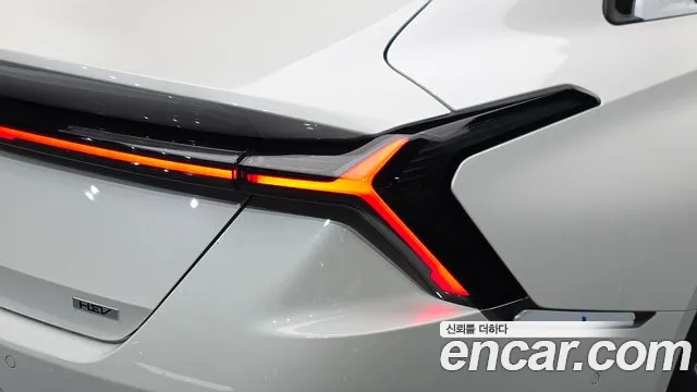 Kia K8 (New) Hybrid — Фото автомобиля 8