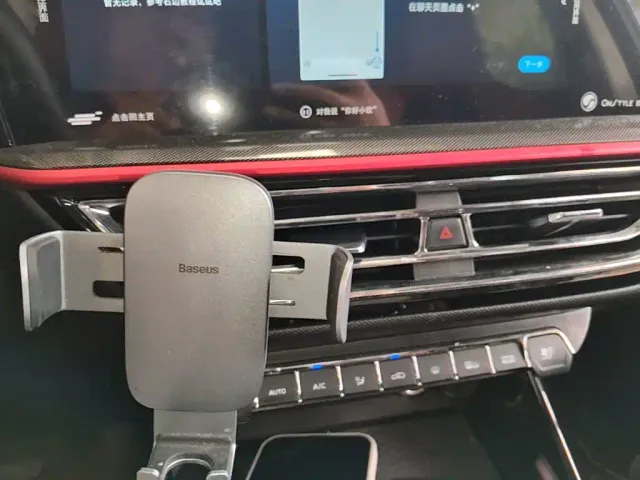Changan Oushang X5 — Фото автомобиля 12