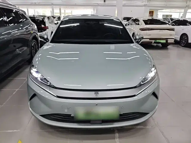 BYD Qin L — Фото автомобиля 2