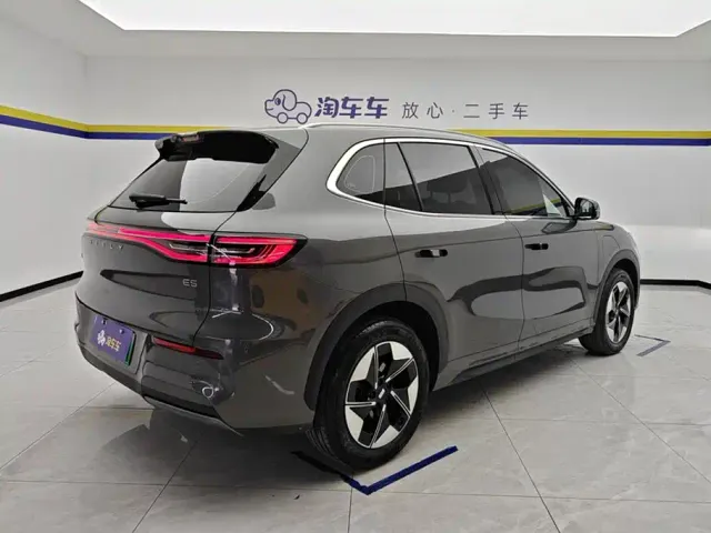 Geely Galaxy E5 — Фото автомобиля 3
