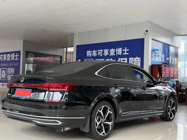 Volkswagen Passat — Фото автомобиля 11