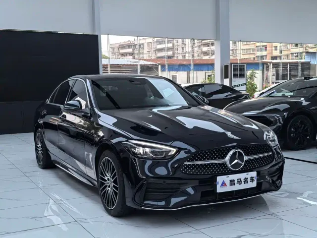 Mercedes-Benz C-Class — Фото автомобиля 3