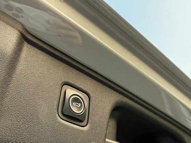 Leapmotor C10 — Фото автомобиля 18
