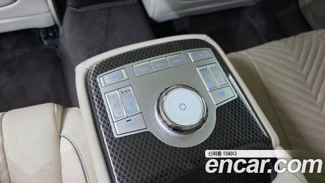 Genesis G80 Бензин 2.5 турбо AWD — Фото автомобиля 13
