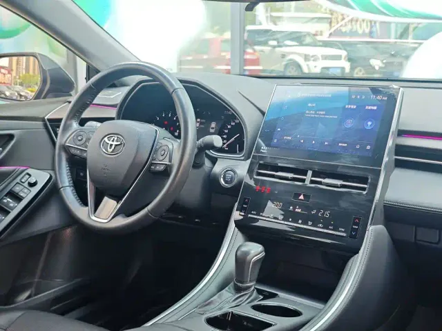 Toyota Avalon — Фото автомобиля 16