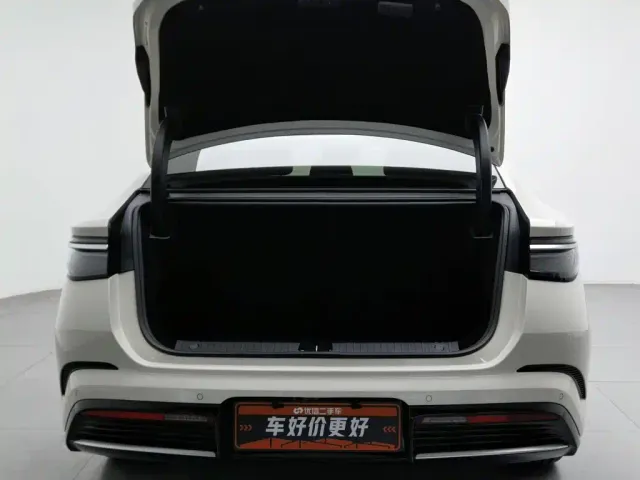 BYD Seal 07 DM-i — Фото автомобиля 16