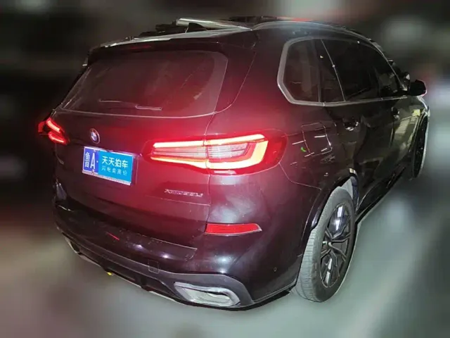 BMW X5 — Фото автомобиля 2
