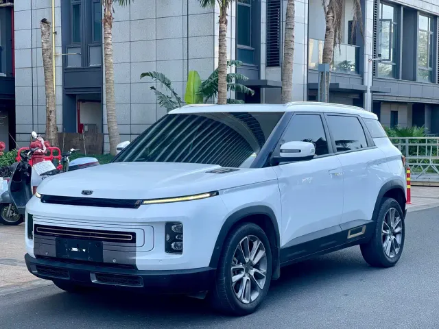 Фотография автомобиля — Geely ICON