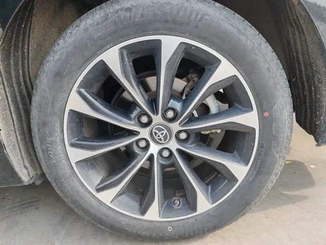 Toyota Avalon — Фото автомобиля 6