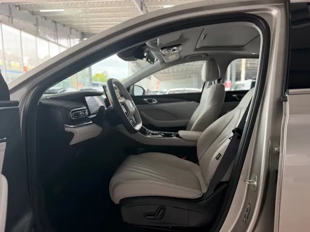 Geely Galaxy Stellar 6 — Фото автомобиля 5