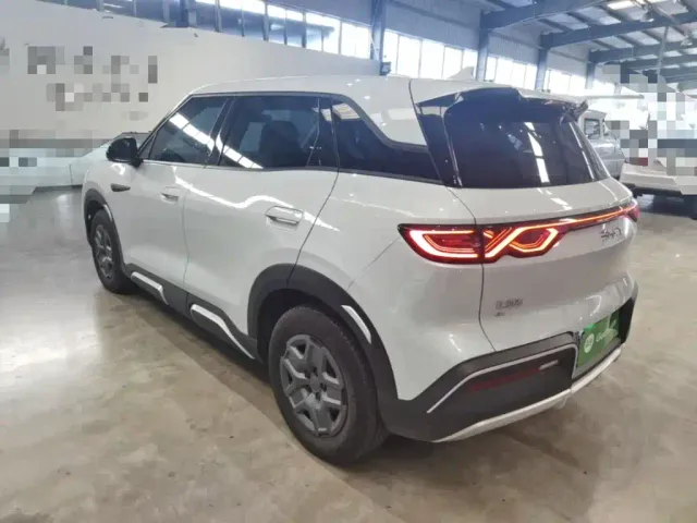 BYD Yuan UP — Фото автомобиля 4