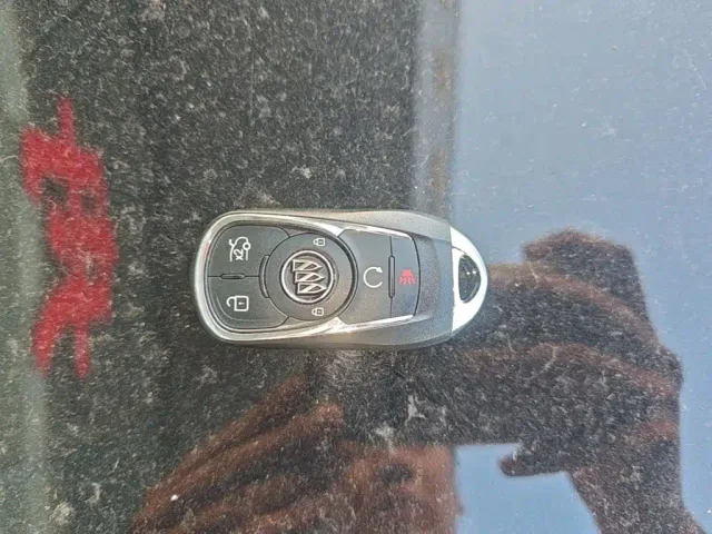 Buick Regal — Фото автомобиля 8