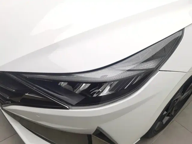 Hyundai Elantra — Фото автомобиля 7