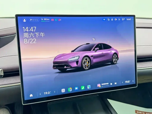 Xiaomi SU7 — Фото автомобиля 13