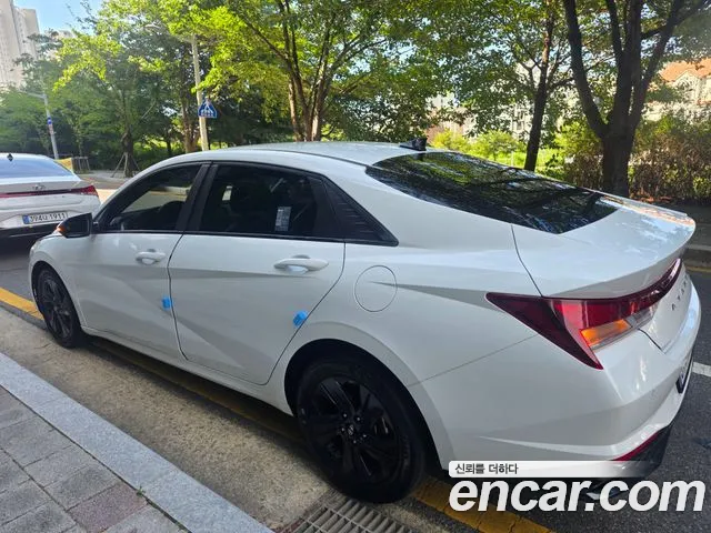 Hyundai AVANTE Avante (CN7) — Фото автомобиля 4
