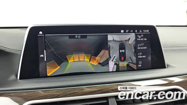 BMW 7-Series — Фото автомобиля 11