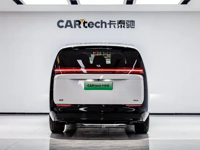 Li Auto MEGA — Фото автомобиля 6