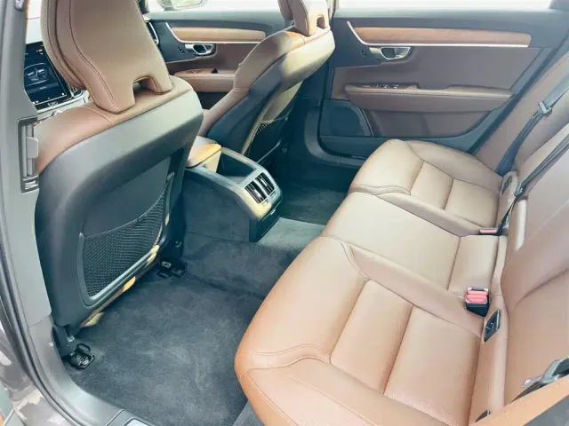 Volvo S90 — Фото автомобиля 14