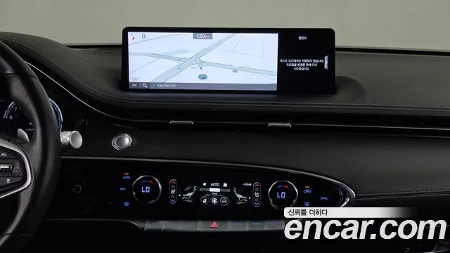 Genesis GV70 — Фото автомобиля 14