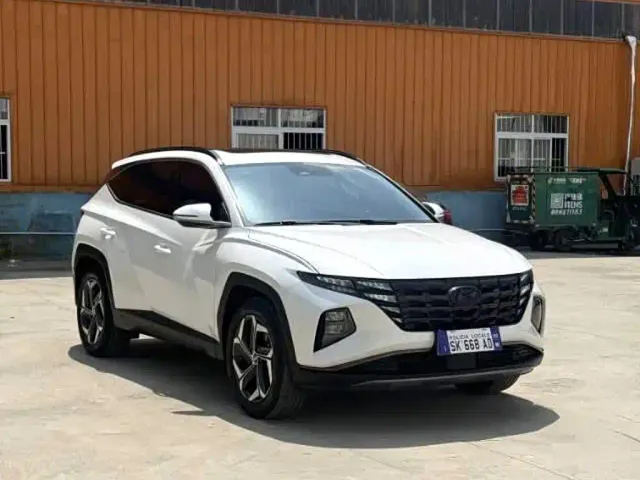 Hyundai Tucson — Фото автомобиля 3