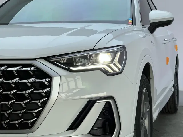 Audi Q3 — Фото автомобиля 4