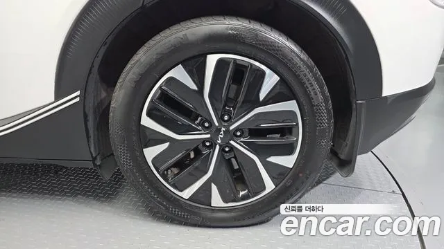Kia EV6 — Фото автомобиля 5