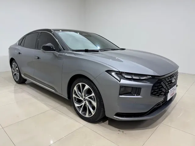 Ford Mondeo — Фото автомобиля 3