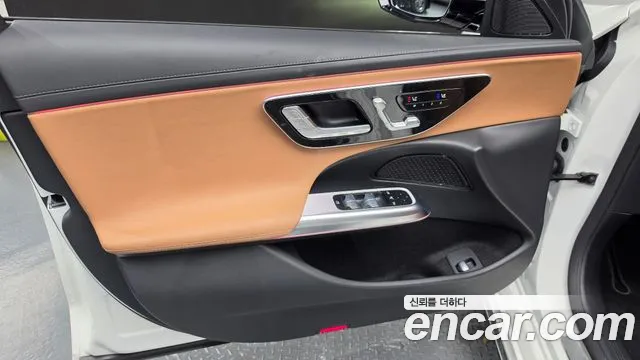 Mercedes-Benz E-Class — Фото автомобиля 13