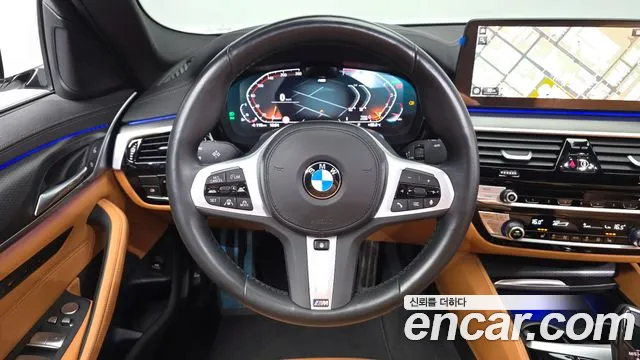 BMW 5 Series G30 — Фото автомобиля 13
