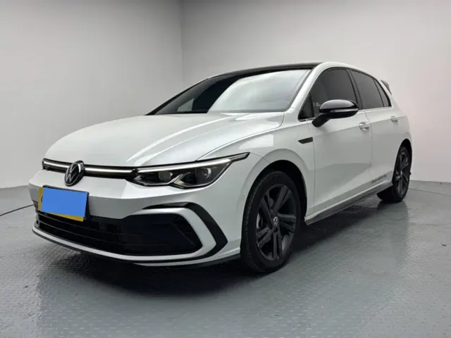 Фотография автомобиля — Volkswagen Golf