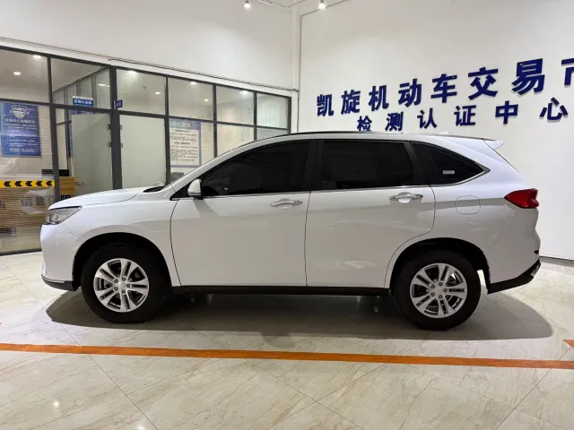 Haval M6 — Фото автомобиля 7