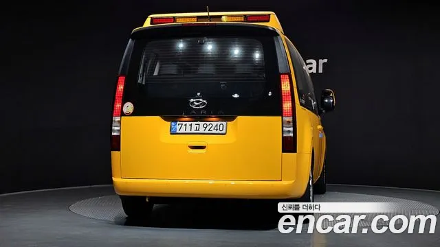 Hyundai Staria — Фото автомобиля 4