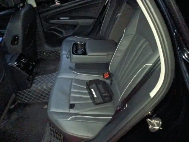 Volkswagen Passat — Фото автомобиля 13