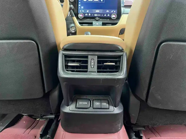 Lexus ES — Фото автомобиля 16
