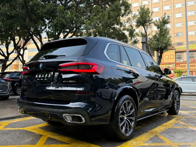 BMW X5 — Фото автомобиля 6
