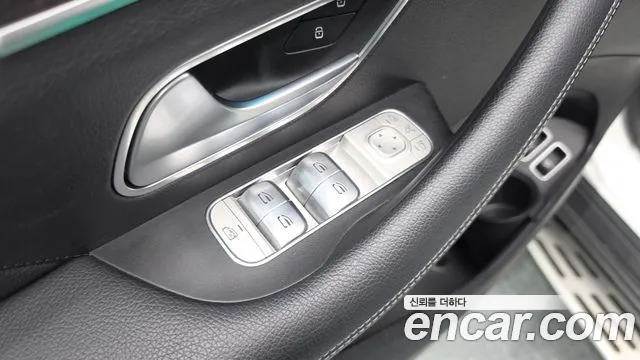 Mercedes-Benz GLE-Class — Фото автомобиля 29